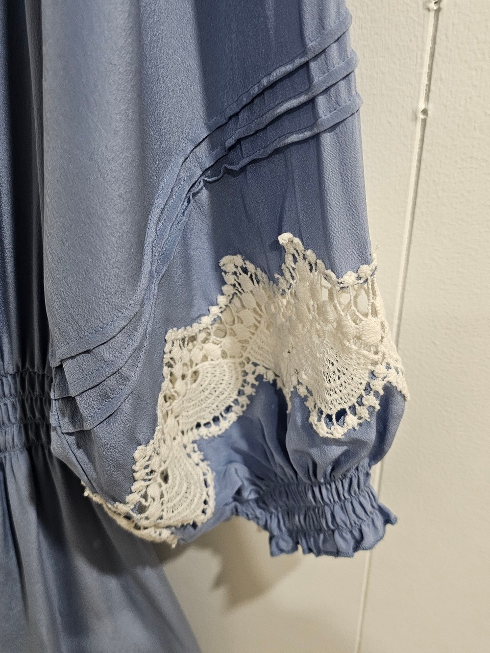 Bebe Cottagecore Lace Trim Cold Shoulder Dress Fairycore Boho Off Shoulder Blue - Picture 15 of 16